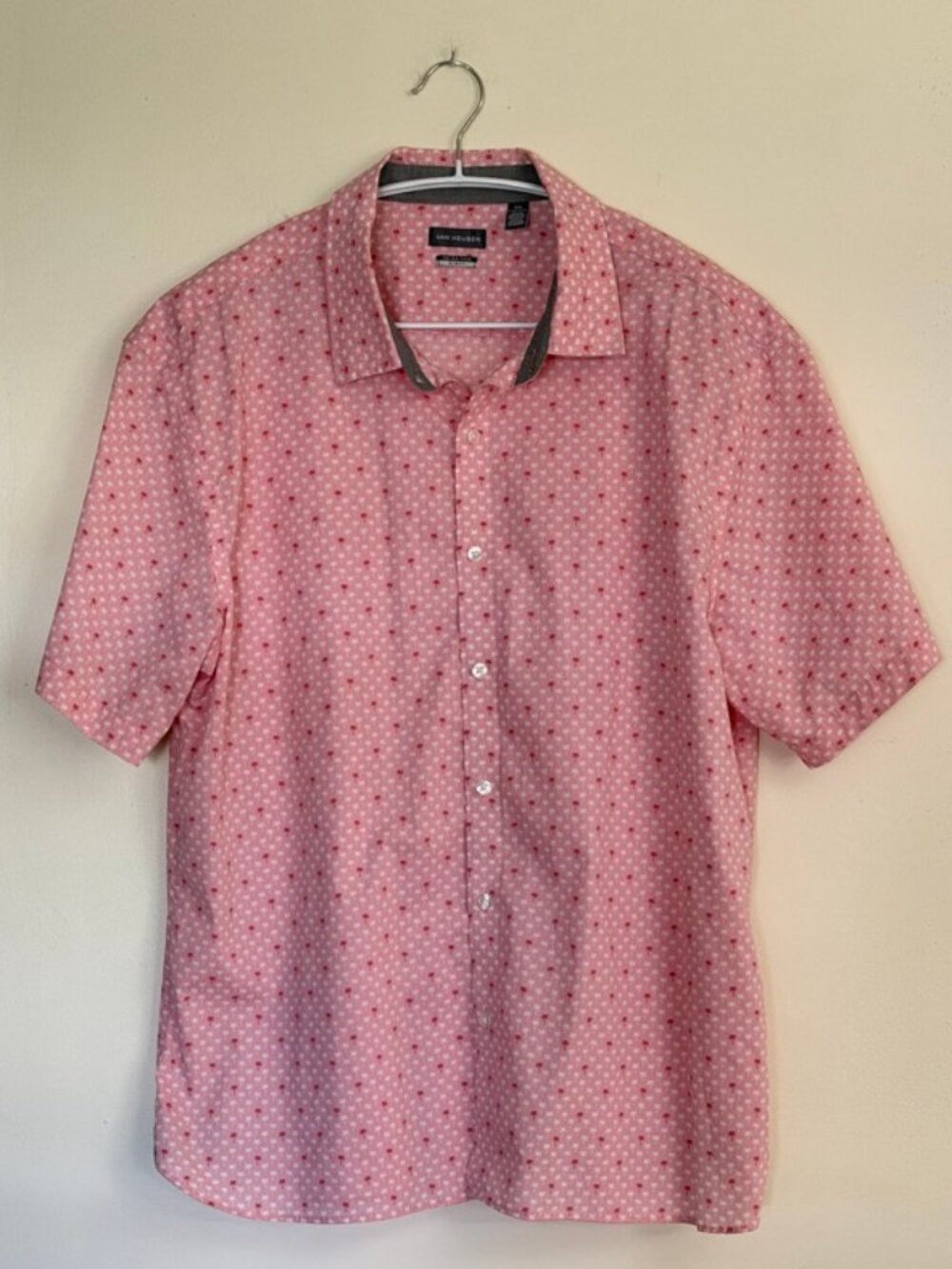 Van Heusen Men's Pink Slim Fit "Never Tuck" Short Sleeve Button Down Shirt, XXL